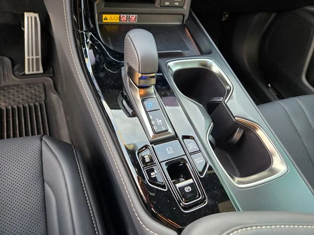 2026 Lexus NX 450h+ F-Sport - Photo 12