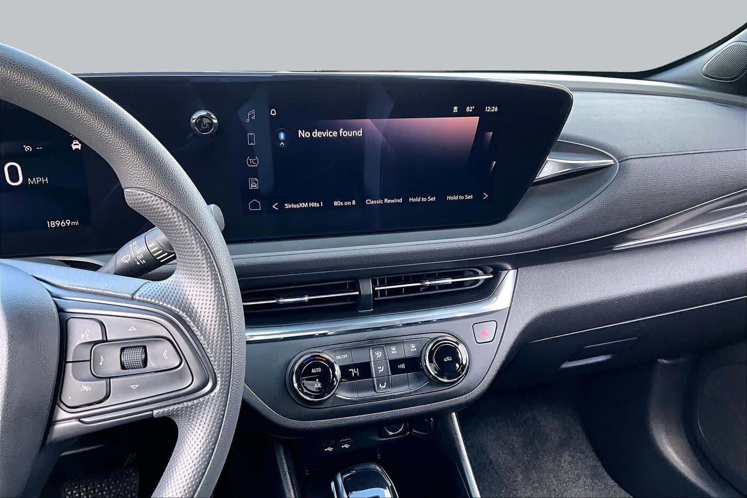 Used 2025 Summit White Buick Preferred image 7