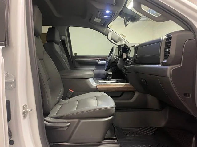 Used 2026  Chevrolet LT image 22