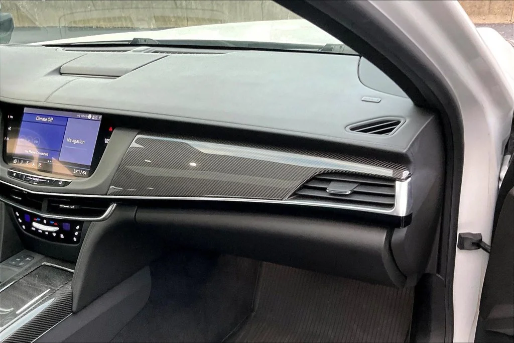 Used 2020 Crystal White Tri-Coat Cadillac Blackwing Twin image 15