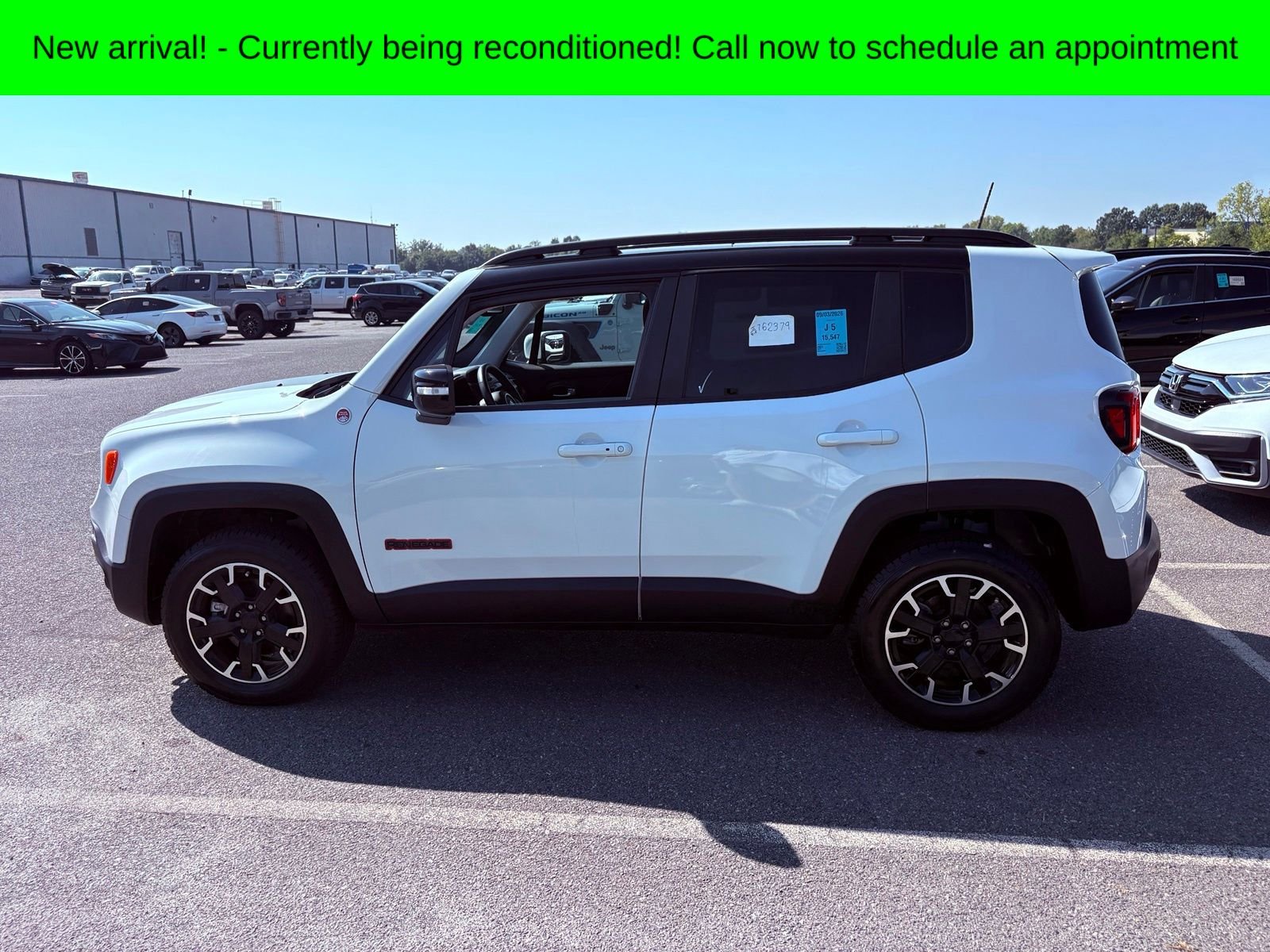 Used 2023 Alpine White Jeep Trailhawk image 8