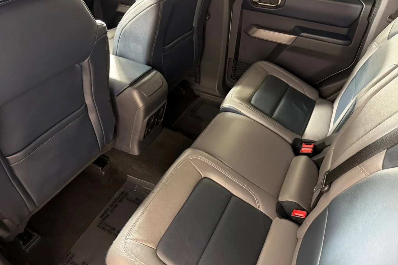 Used 2022 CACTUS GREY Ford Outer Banks image 11