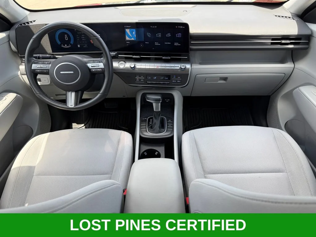 Used 2025 Black Hyundai SEL image 23