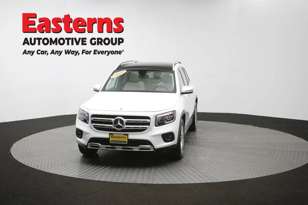 Used 2021 White Mercedes-Benz GLB 250 image 57