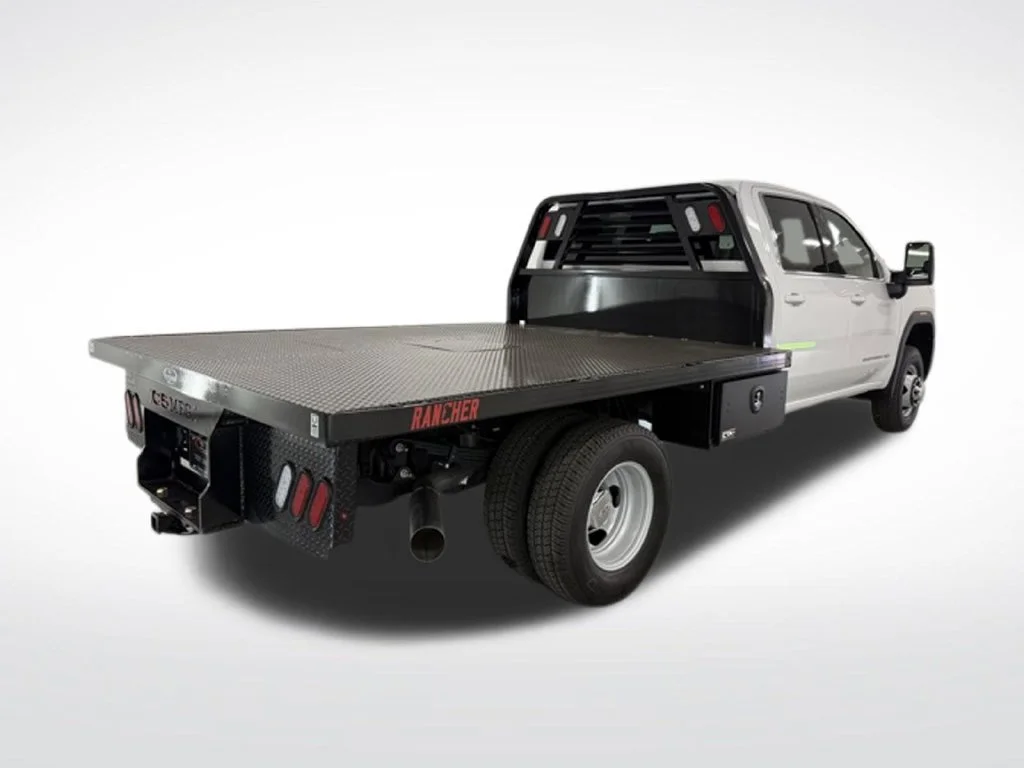New 2026 Summit White GMC SLE image 6