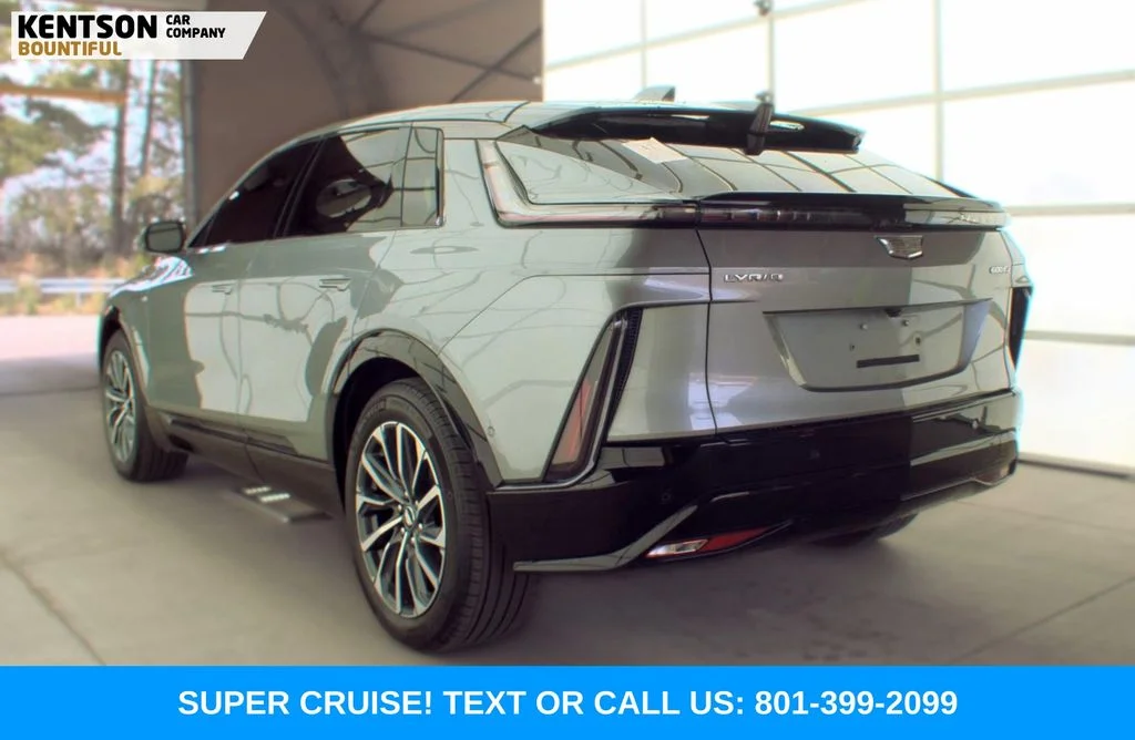 Used 2024 Silver Cadillac Sport image 8