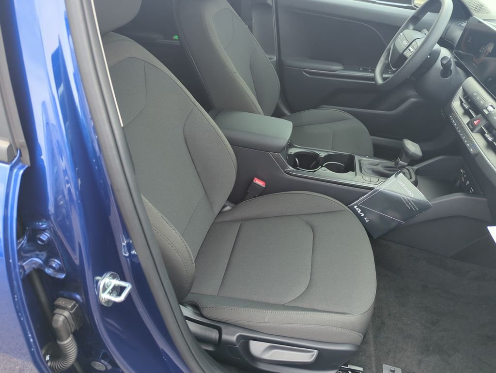New 2026 Deep Sea Blue Kia LXS image 35