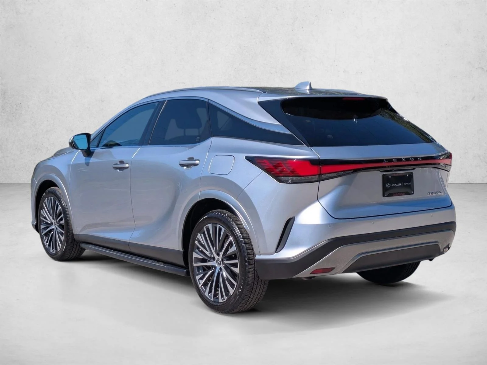 Certified Used 2025 Iridium Lexus PREMIUM PLUS image 8
