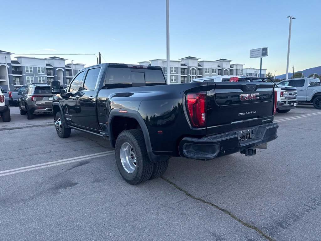 Used 2023 Onyx Black GMC Denali image 10