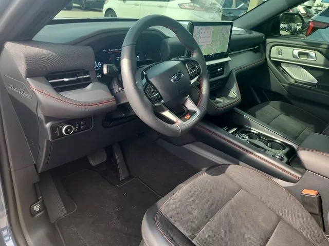 Used 2025 Blue Ford ST image 19