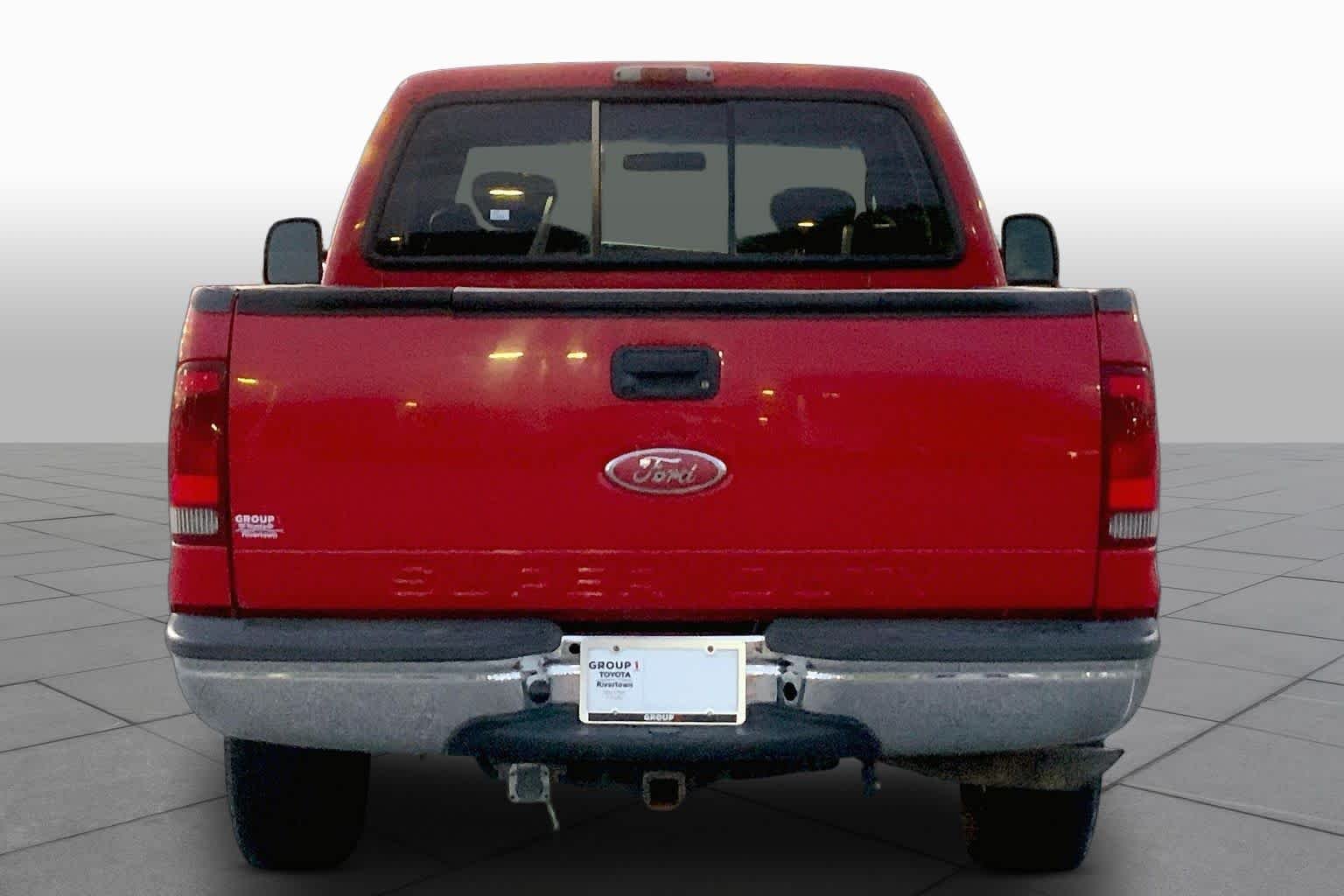Used 2001 Red Ford XLT image 4