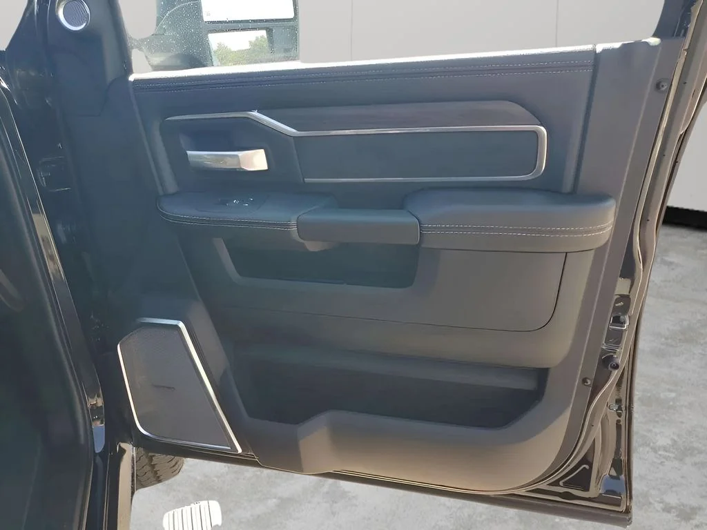 2025 RAM 2500 Laramie - Photo 78