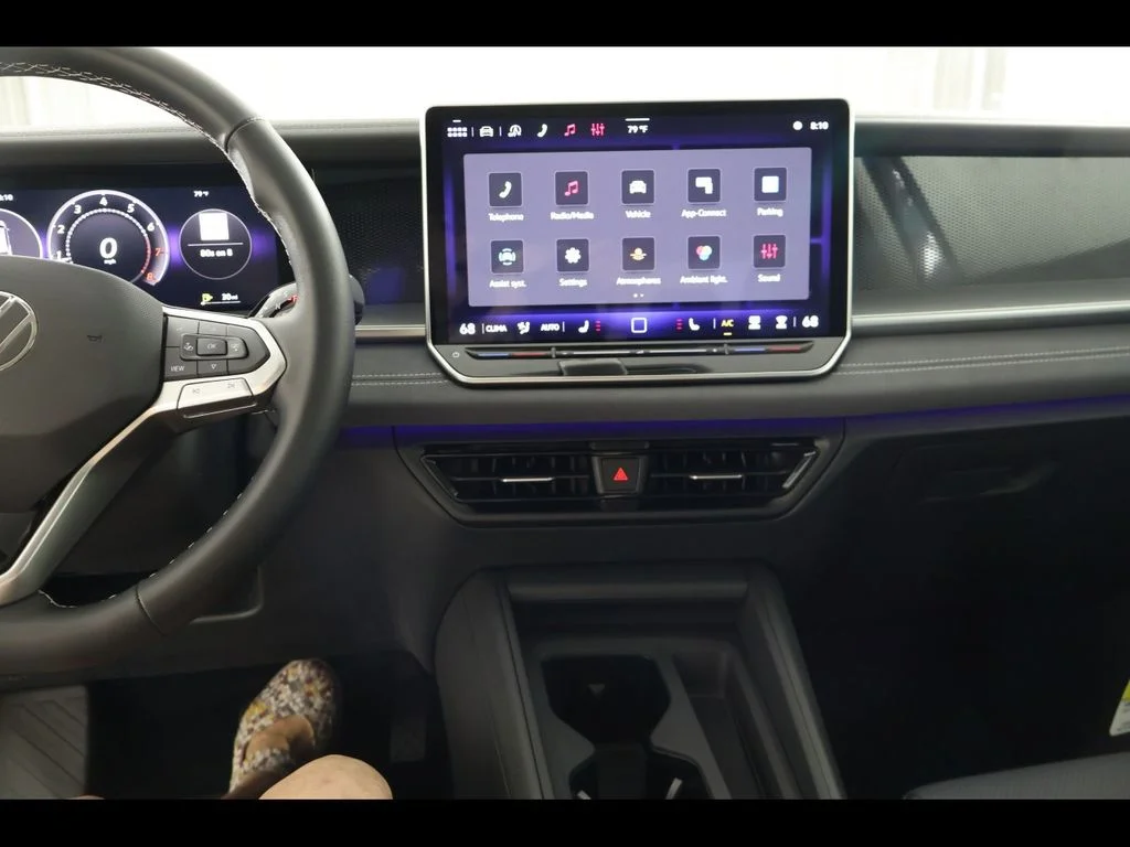 2026 Volkswagen Tiguan SE - Photo 19