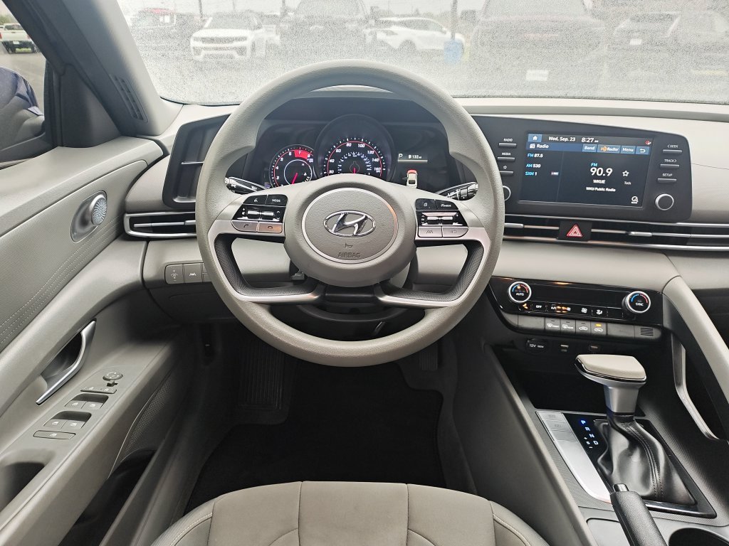 Used 2023 Blue Hyundai SEL image 16