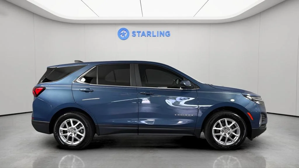 Used 2024 Lakeshore Blue Metallic Chevrolet LT image 12