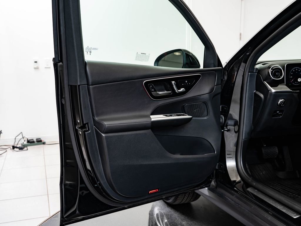 Certified Used 2025 Black Mercedes-Benz GLC 300 image 27