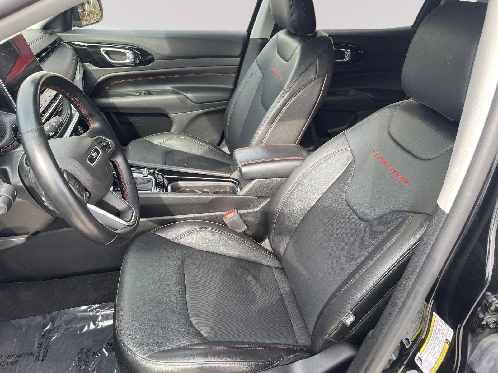 Used 2022 Diamond Black Crystal Pearlcoat Jeep Trailhawk image 10