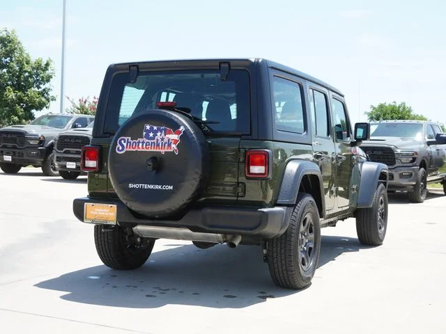 Used 2022 Green Jeep Unlimited Sport image 9