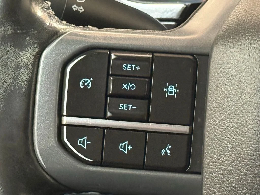 Used 2023 White Ford Lariat image 20