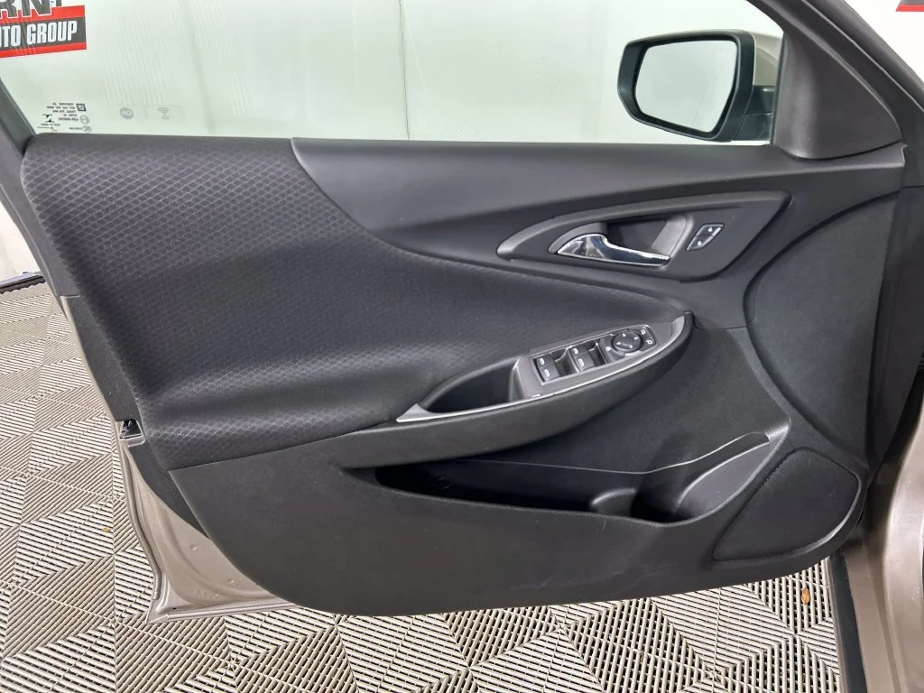 Used 2025 Gray Chevrolet LT image 11