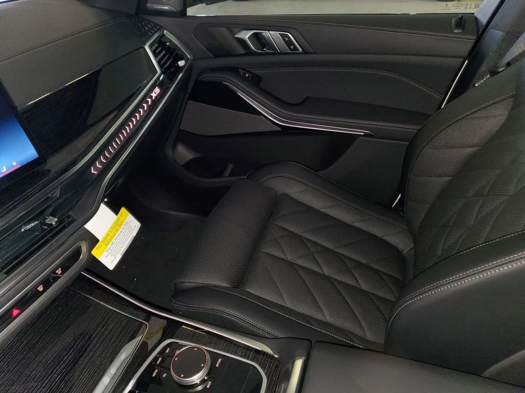 New 2026 Alpine White BMW sDrive40i image 20