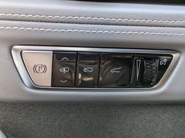 2025 Cadillac Escalade IQ Luxury 1 - Photo 24