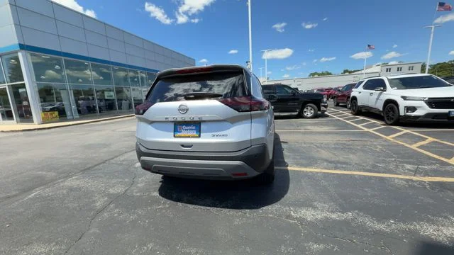 Used 2023 Silver Nissan SV image 8