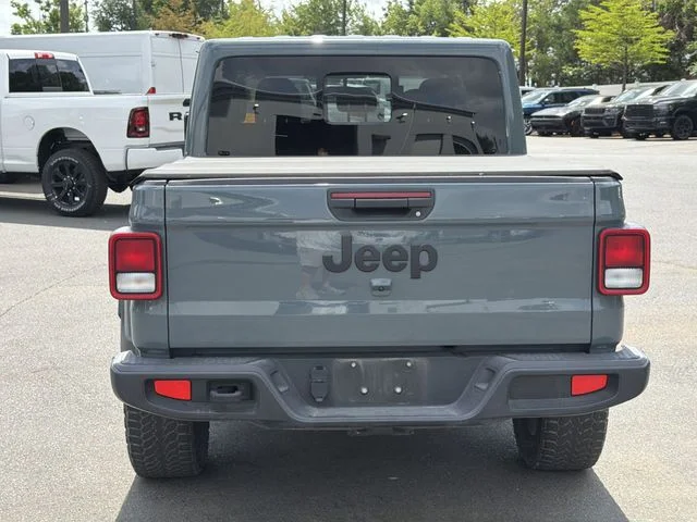 Used 2024 Gray Jeep Nighthawk image 4