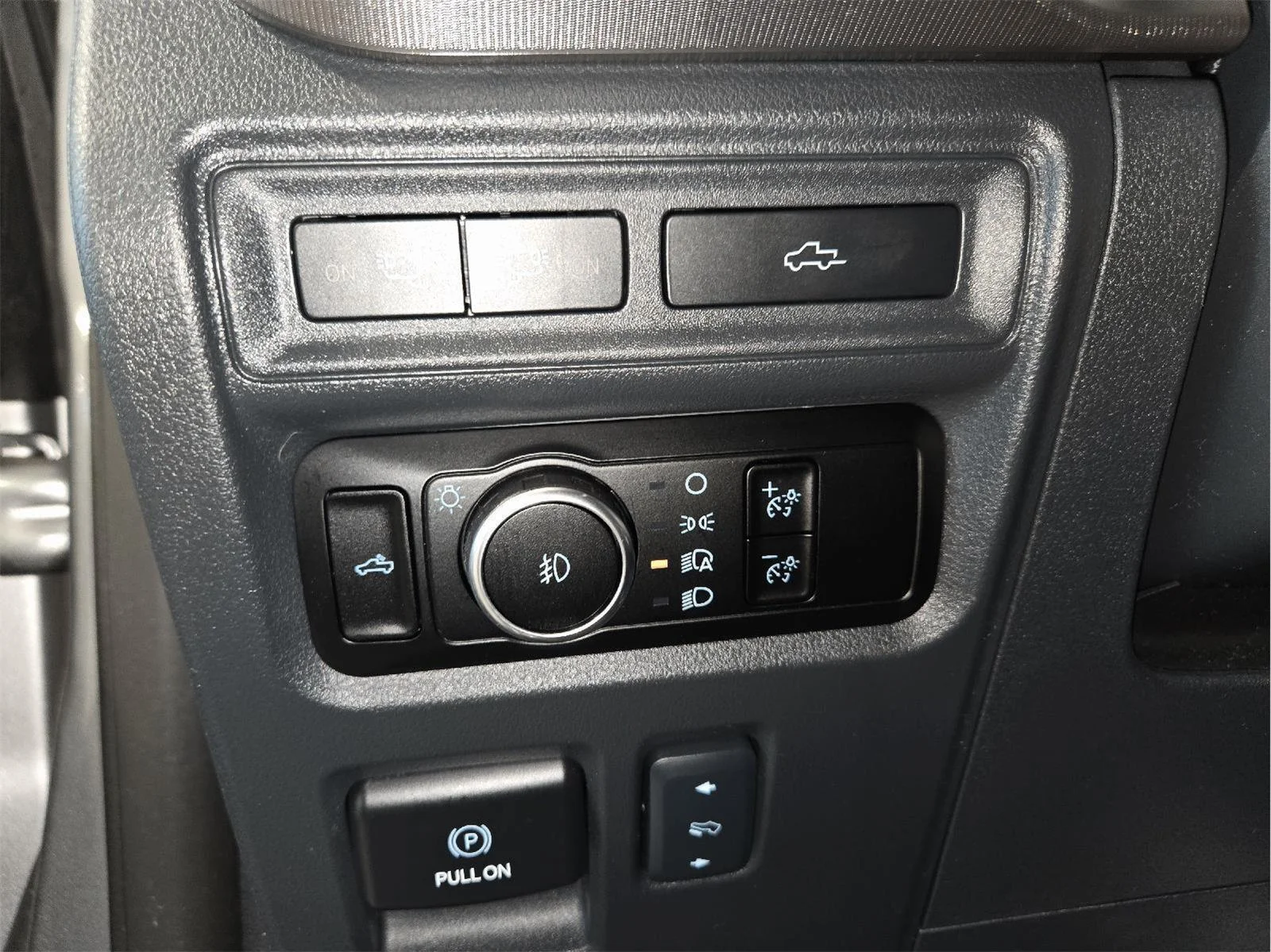 Used 2023 Iconic Silver Ford Raptor image 19