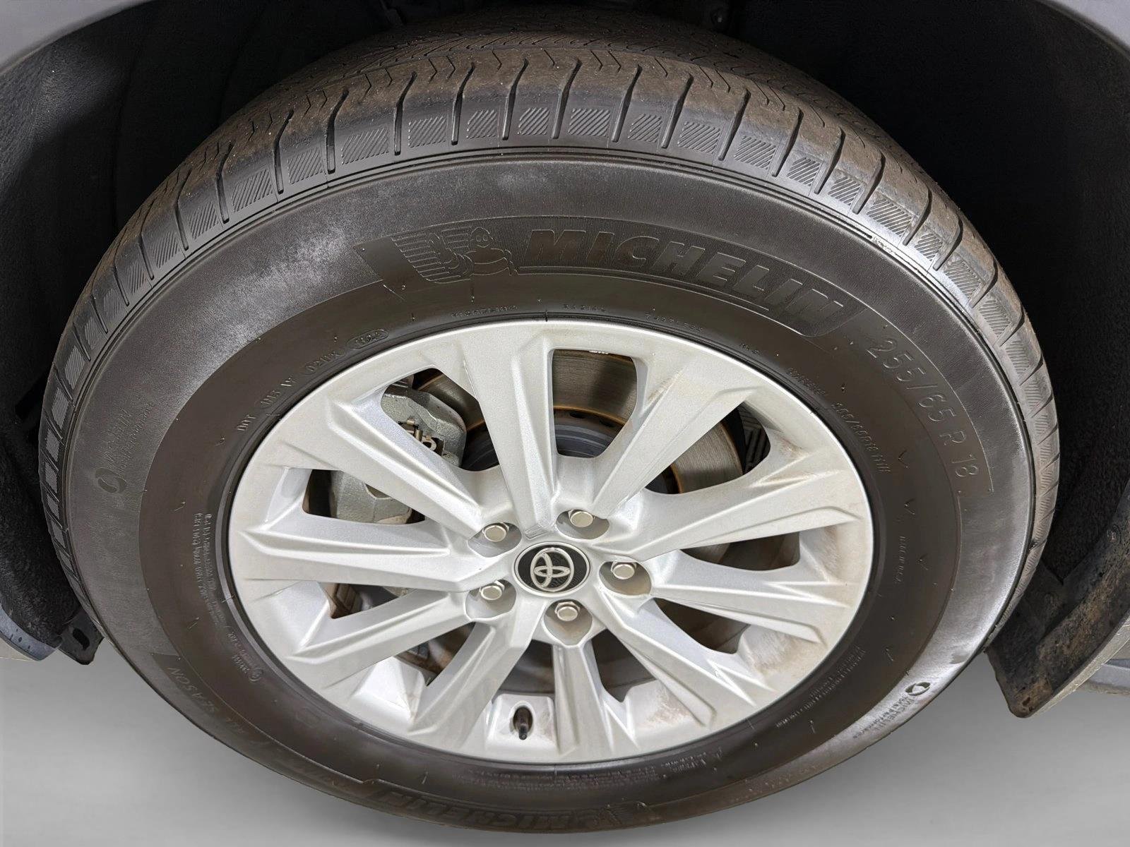 Used 2024 Wind Chill Pearl Toyota XLE image 12