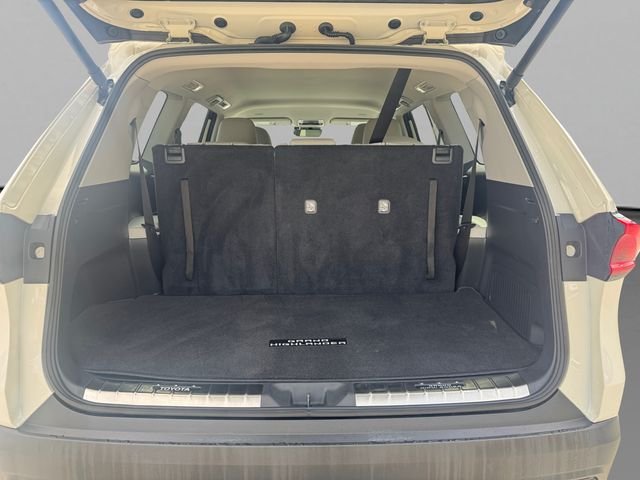 Certified Used 2024 Cream Toyota XLE image 19