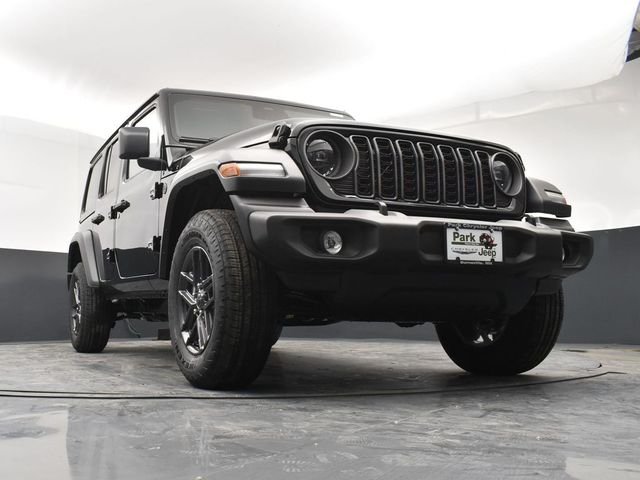 New 2026 Black Clear-Coat Exterior Paint Jeep Sport S image 19