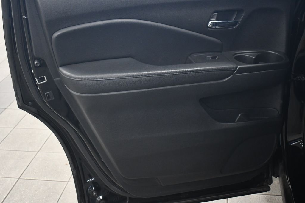 2017 Honda Pilot Touring - Photo 28