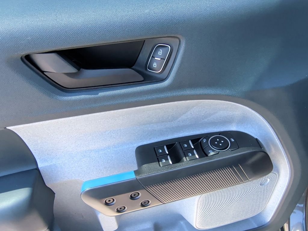 New 2025 Carbonized Gray Metallic Ford XLT image 11