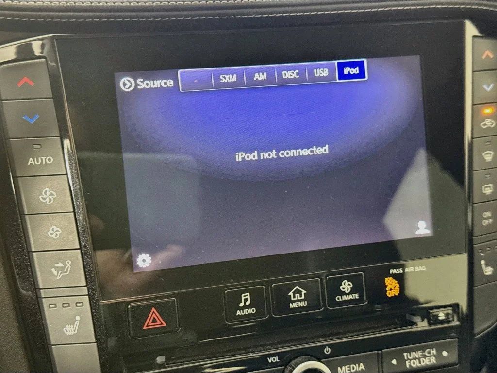 Certified Used 2019 Silver INFINITI ESSENTIAL image 19