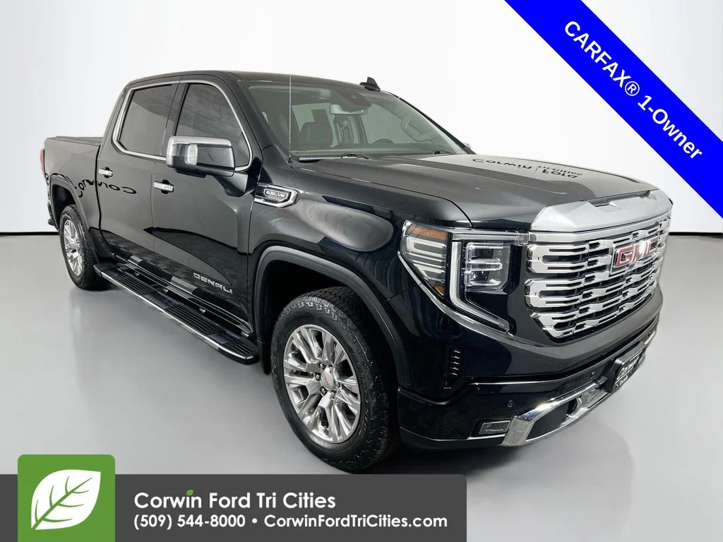 2022 GMC Sierra 4WD Crew Cab Short Box Denali's photo