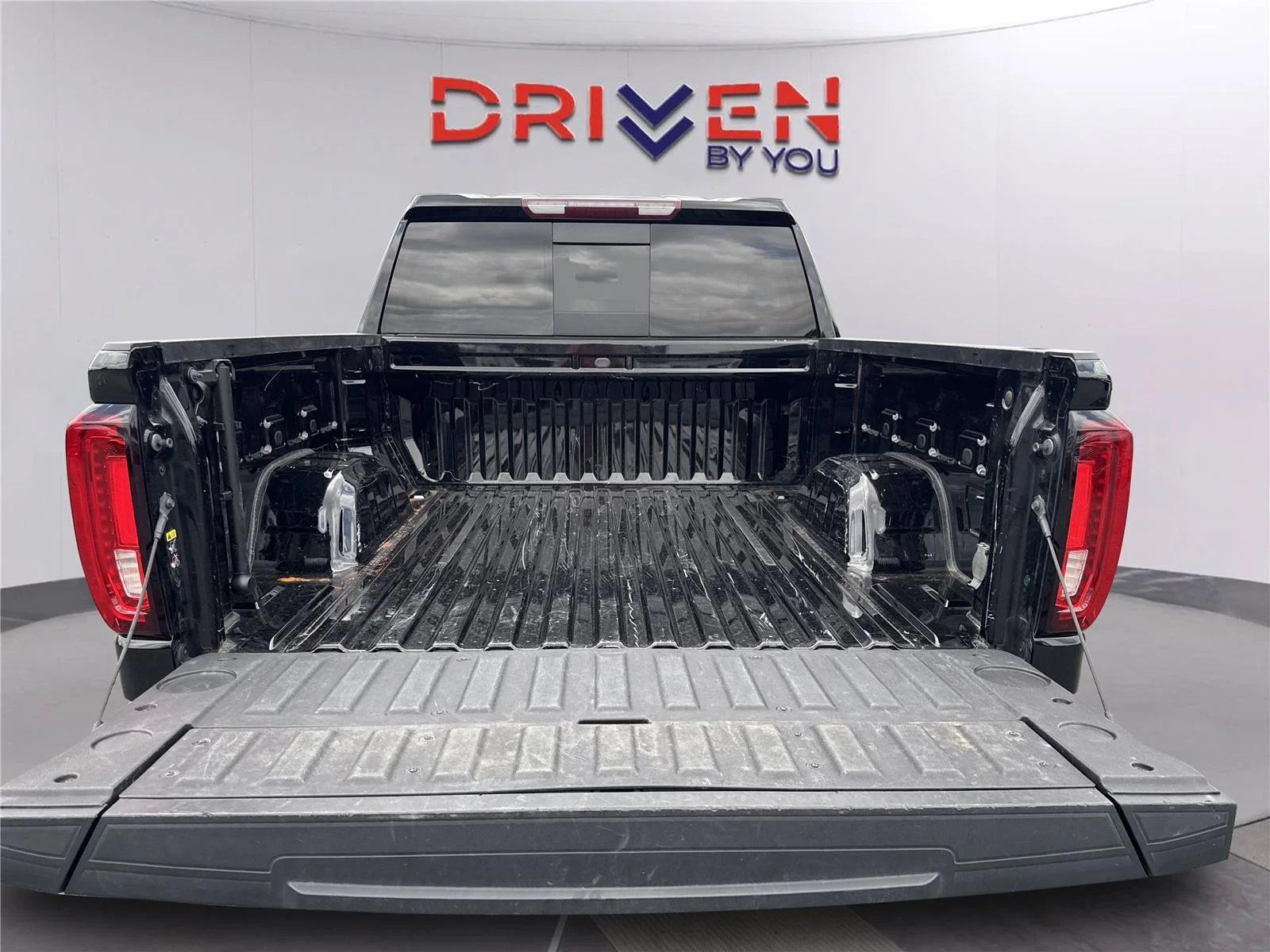 Used 2021 ONYX BLACK GMC SLT image 35