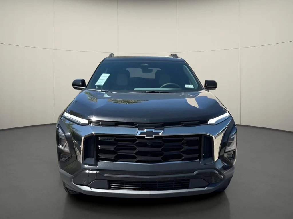 New 2027 Mosaic Black Metallic Chevrolet ACTIV image 5