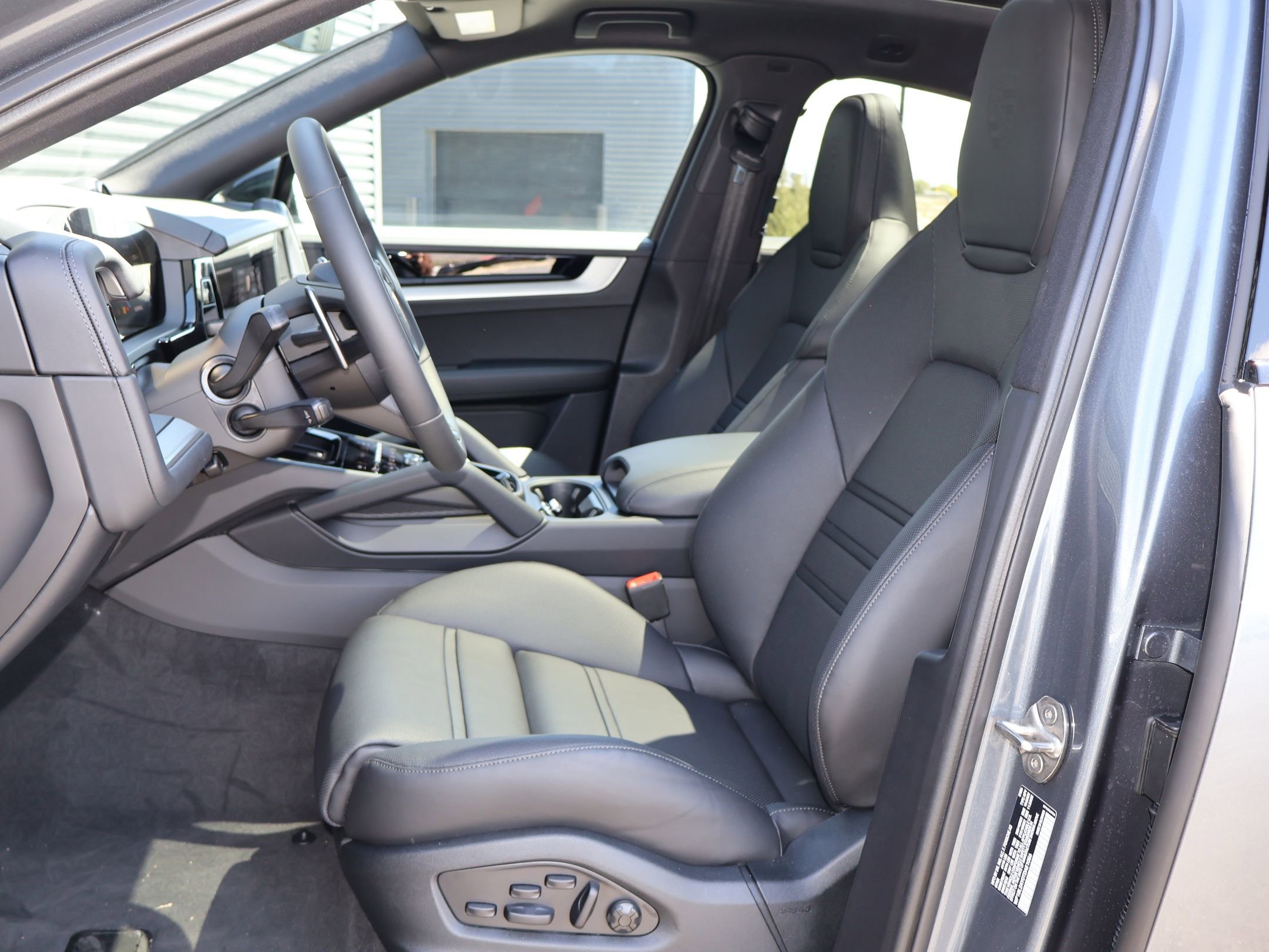 New 2026 Vanadium Grey Metallic Porsche S image 5