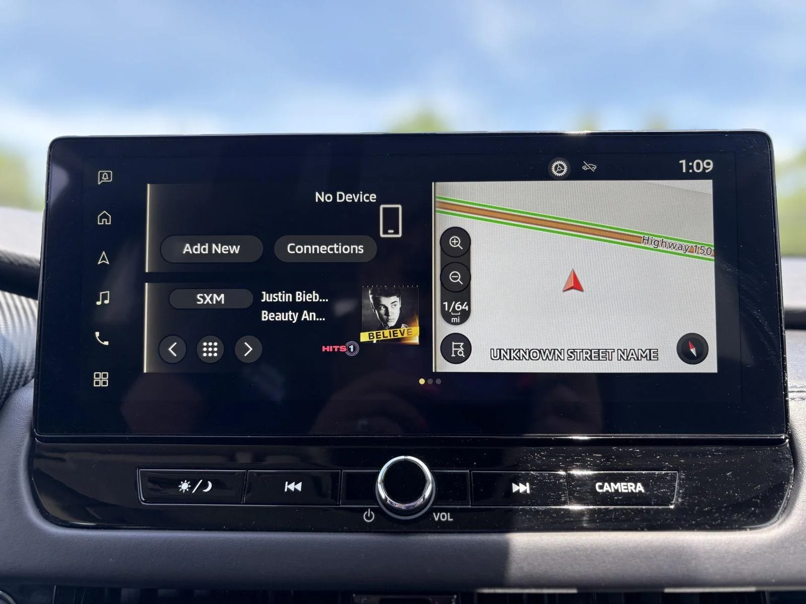 2025 Mitsubishi Outlander SE - Photo 8