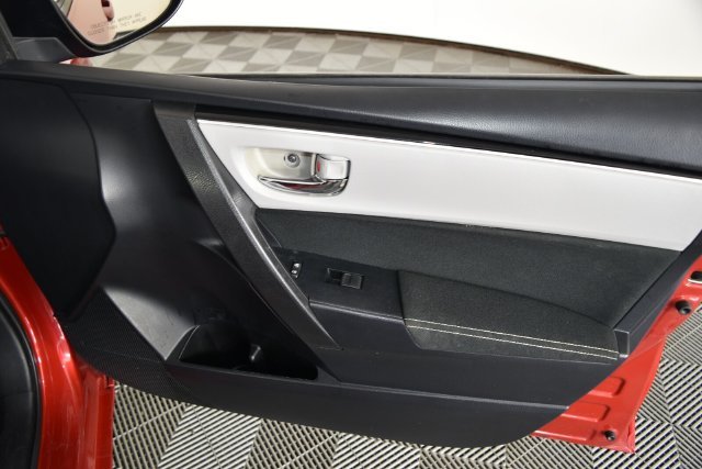 2019 Toyota Corolla LE - Photo 33