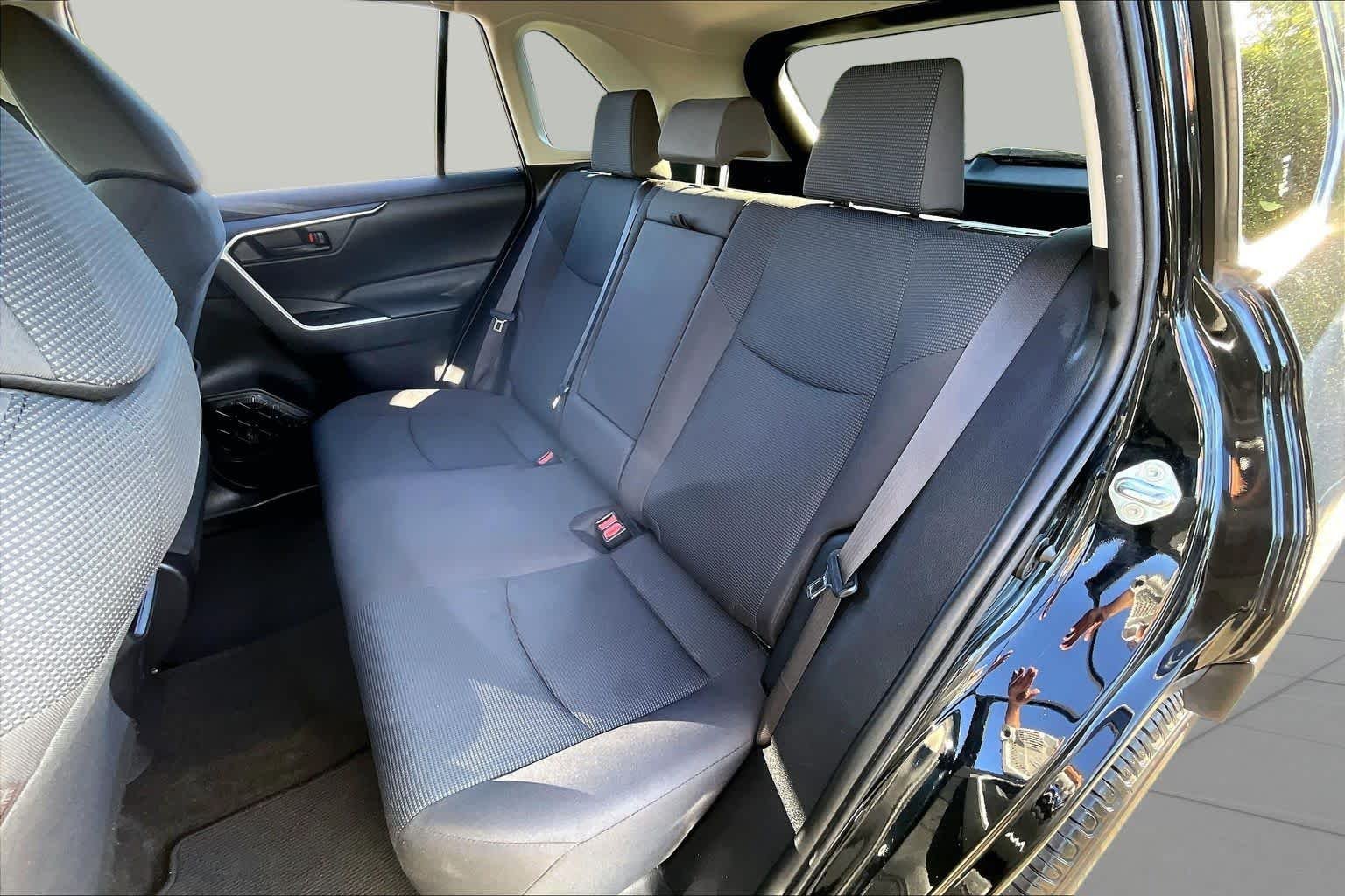 Used 2019 Midnight Black Metallic Toyota LE image 20