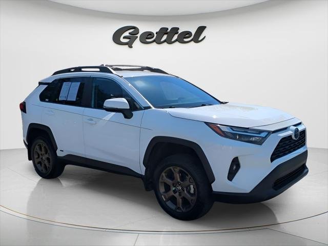 Certified Used 2023 ICE CAP Toyota  image 3