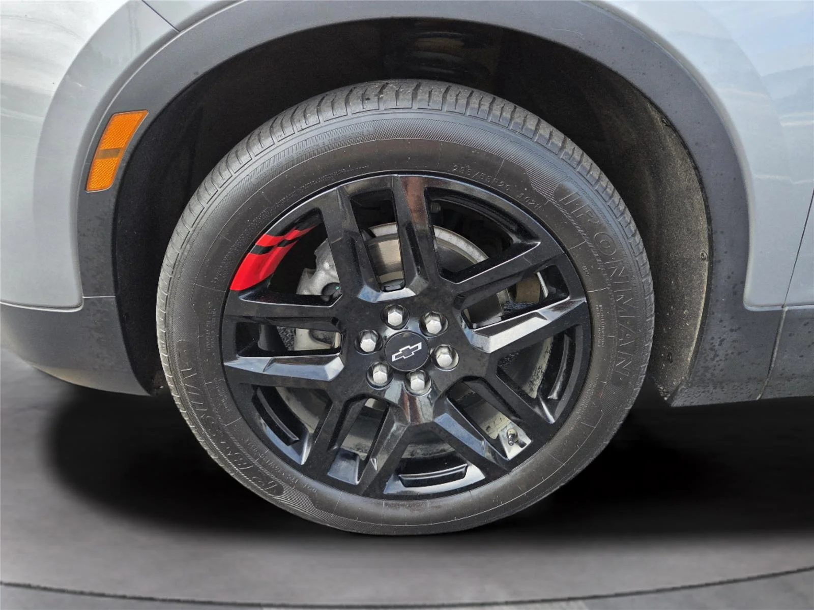 Used 2024 Sterling Gray Metallic Chevrolet LT image 35