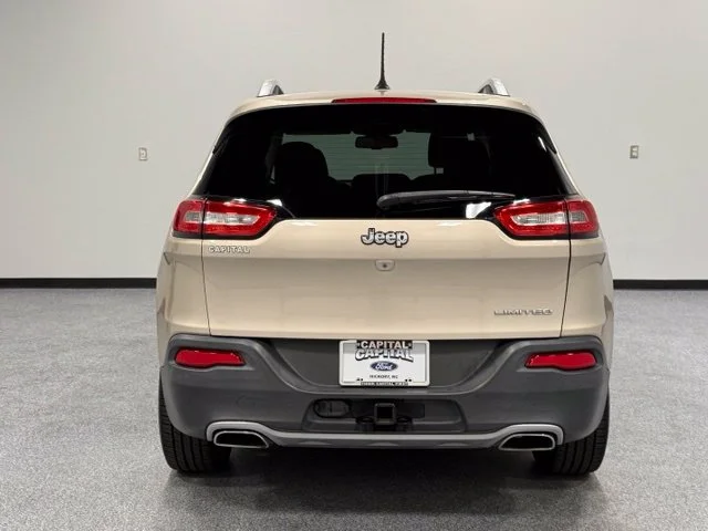 Used 2015 Beige Jeep Limited image 11