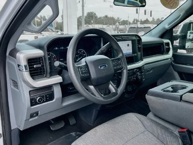 Used 2024 White Ford XL image 29