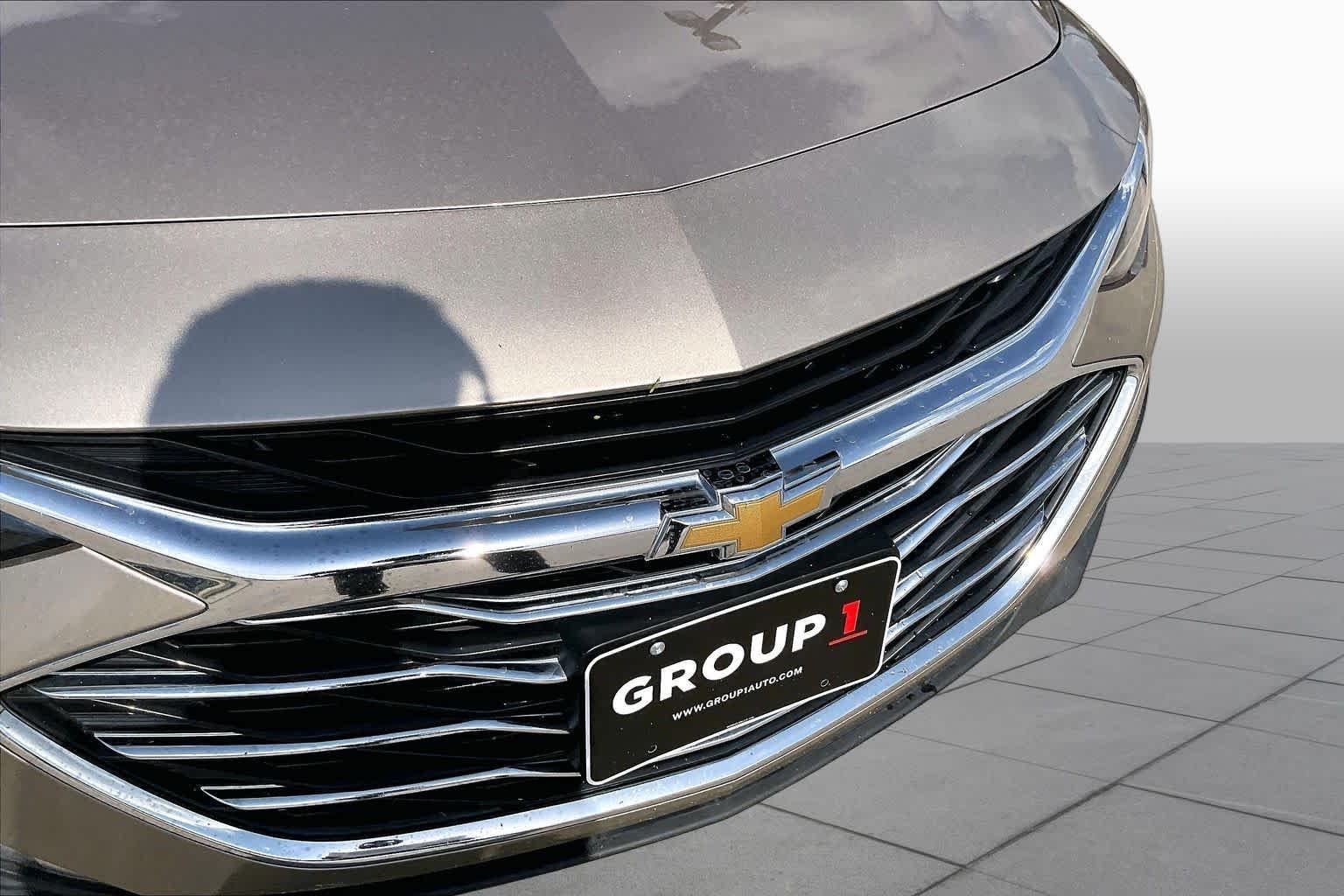 Used 2023 Mineral Gray Metallic Chevrolet LT image 29