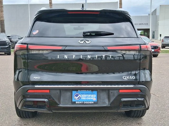 Used 2023 Black INFINITI LUXE image 5