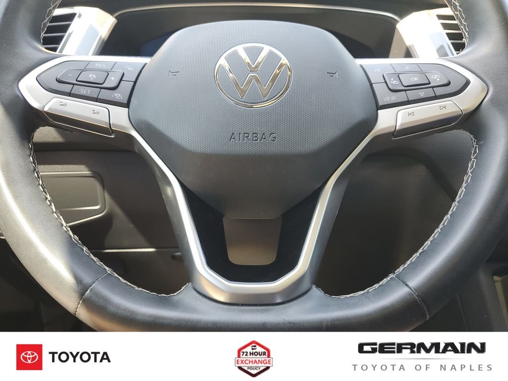 Used 2022 White Volkswagen 2.0T SE image 23