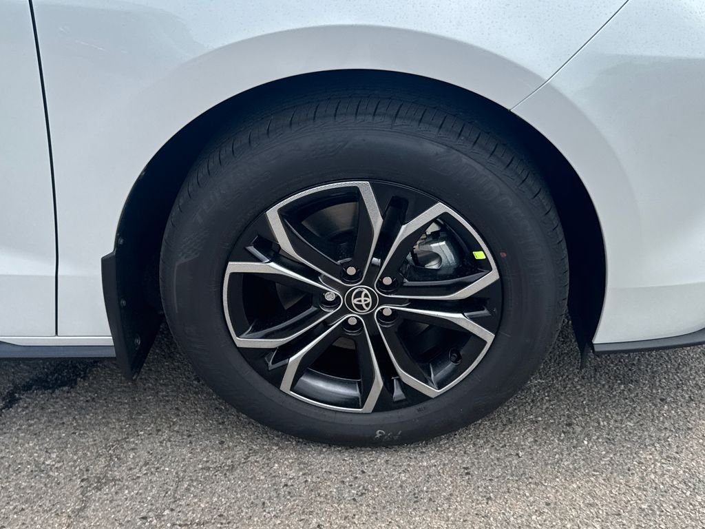 New 2026 Wind Chill Pearl Toyota Platinum image 63